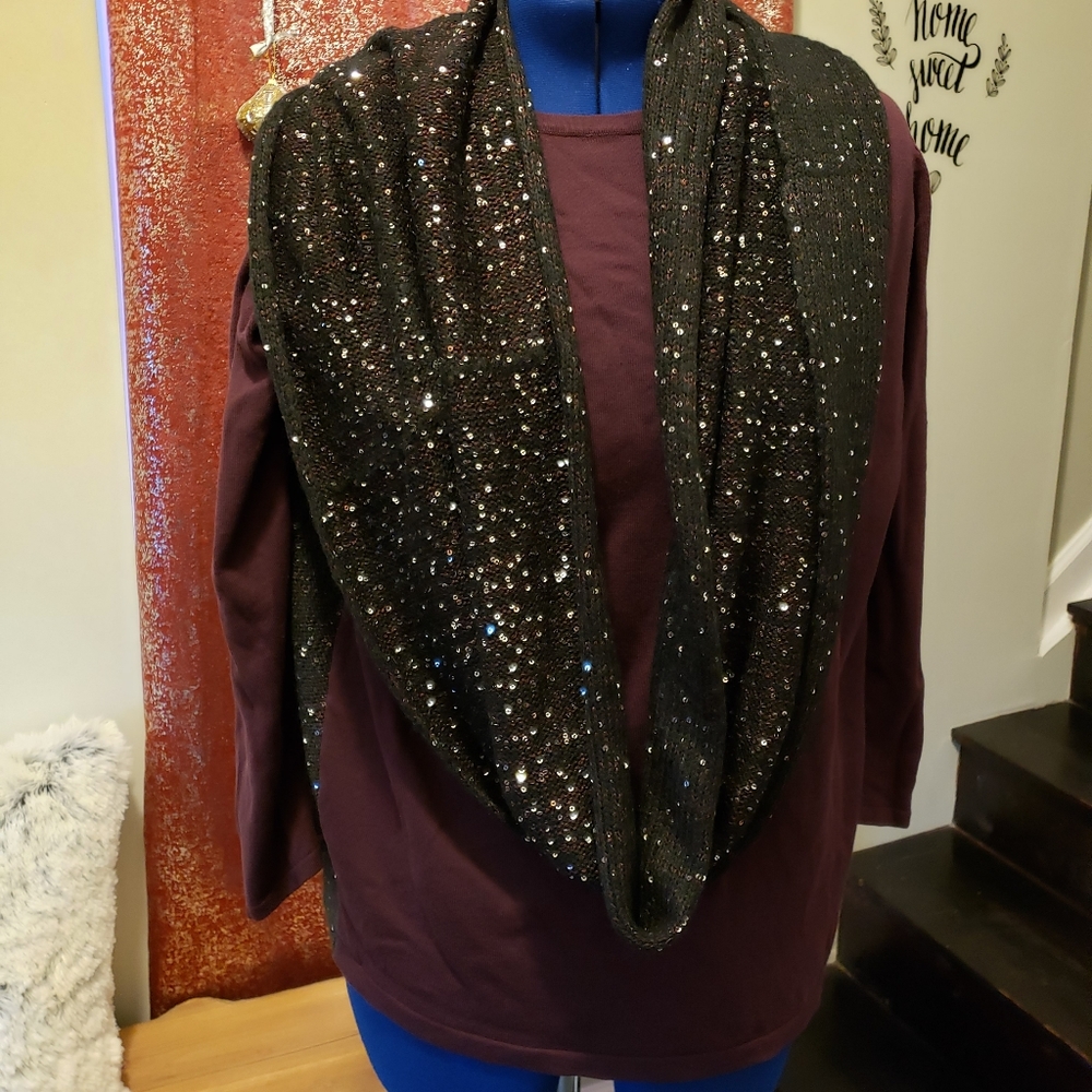 Women's sweater